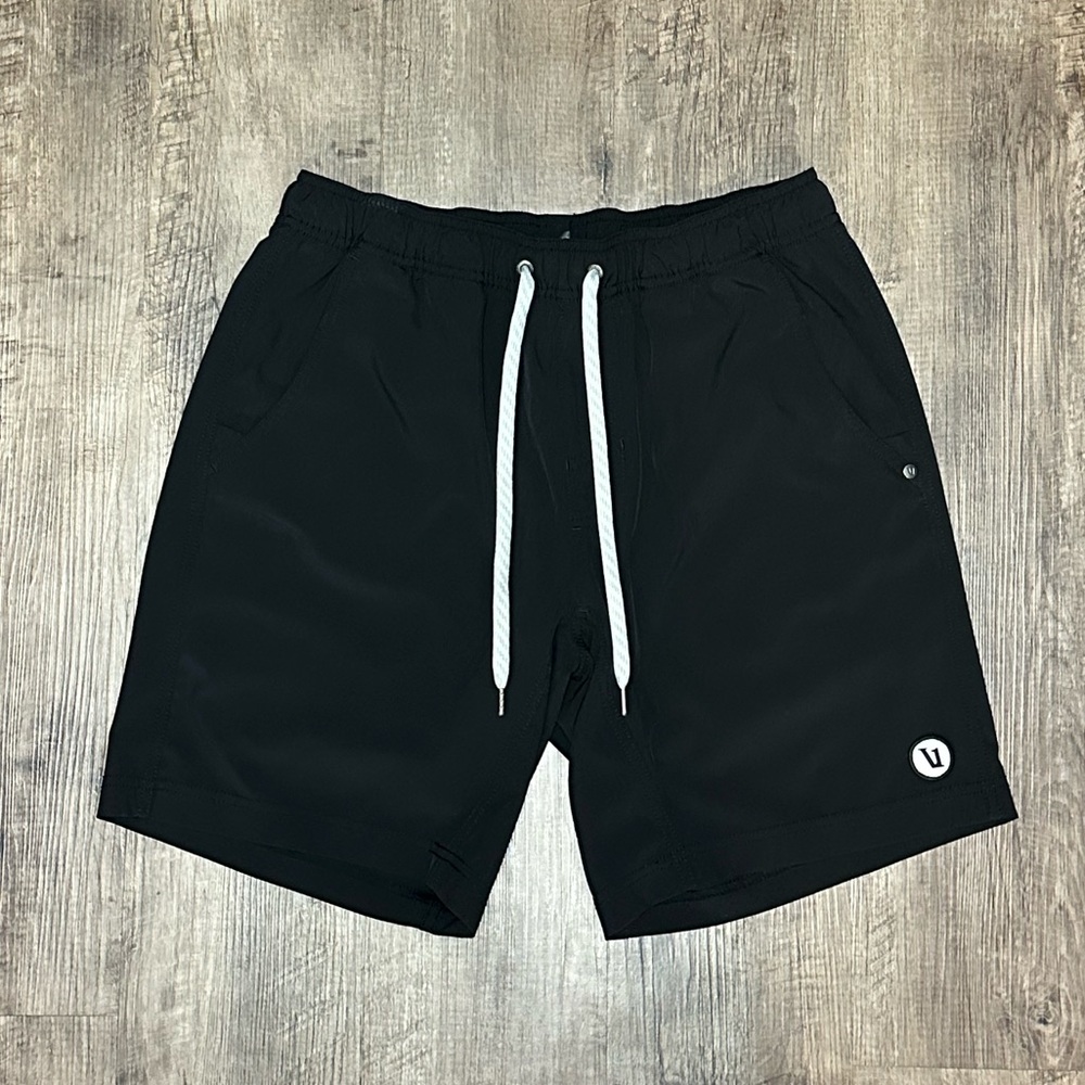 Vuori Kore Shorts Men's Size S